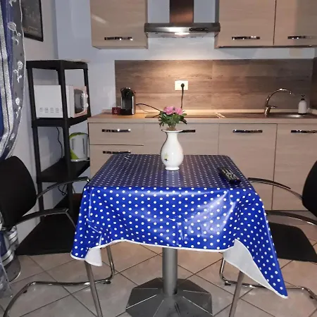 Bed & Breakfast Bezar-one Victory *