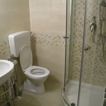 Bezar-one Victory Bed & Breakfast